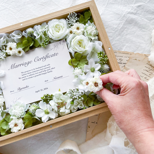 ゲストと作る＊お花の結婚証明書（ホワイト&グリーン） アーティ