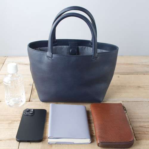 ✨美品 ネイビー レザー ミニトートバッグ ユニセックス レザーミニトートバッグ lmtt2-S ［ネイビー］ トートバッグ CLW 通販
