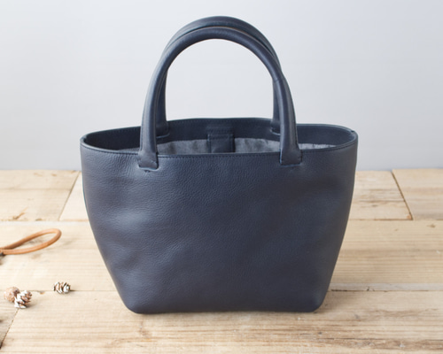 9bbb94a691732e04bcb6c58d6cc052