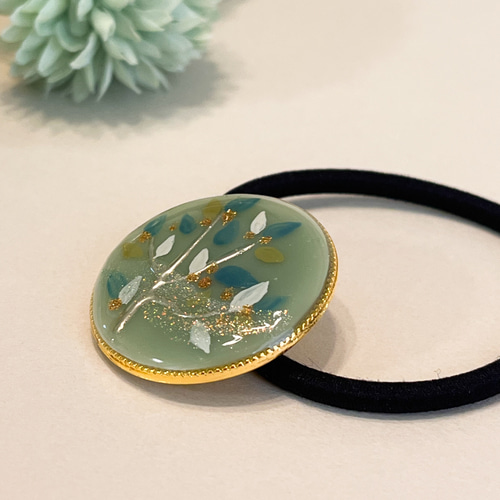 大きめ 40代のヘアゴム 大人 個性的 グリーン 北欧風 リーフ ヘア