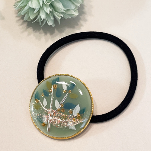 大きめ 40代のヘアゴム 大人 個性的 グリーン 北欧風 リーフ ヘア