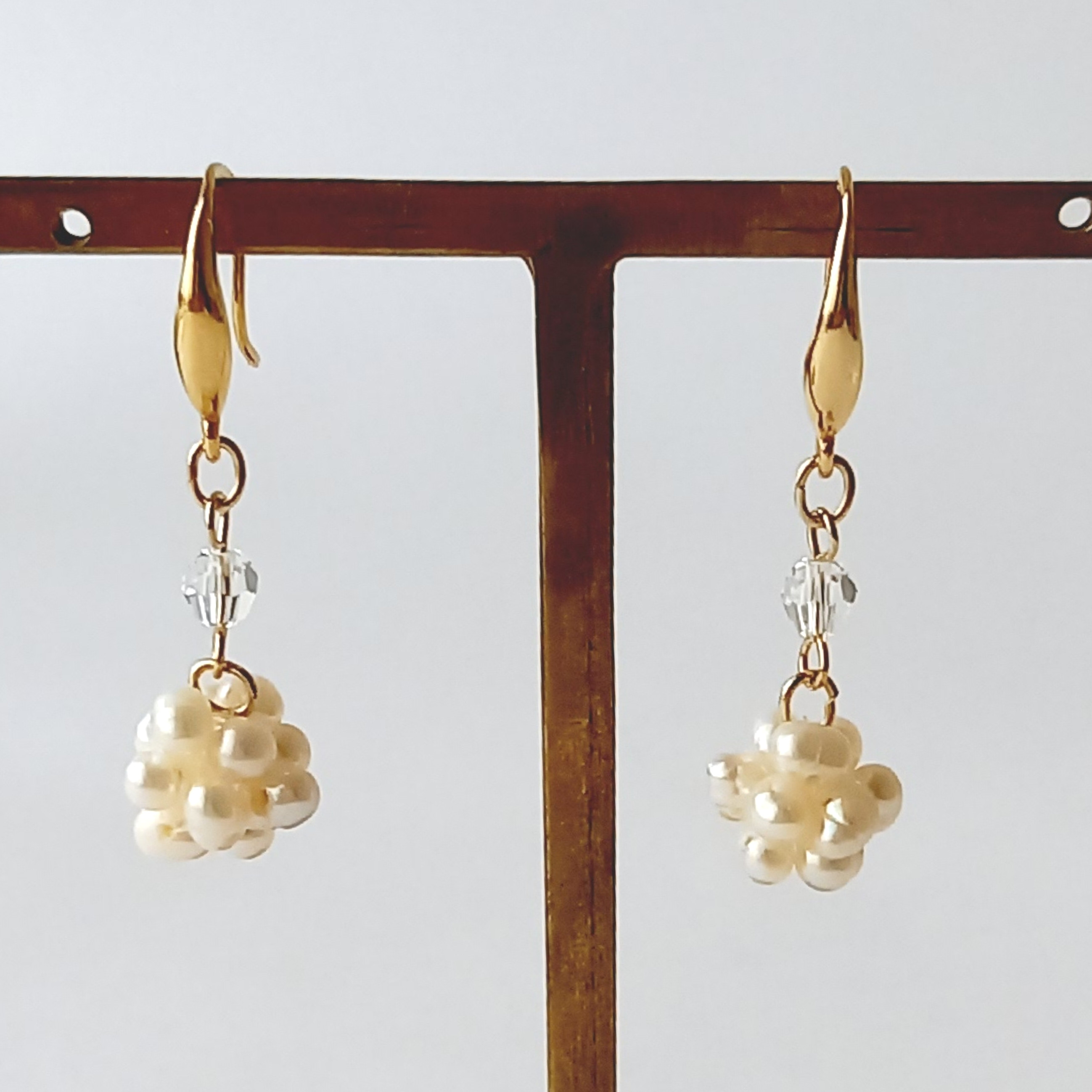 淡水パールと一粒のクリスタルピアス