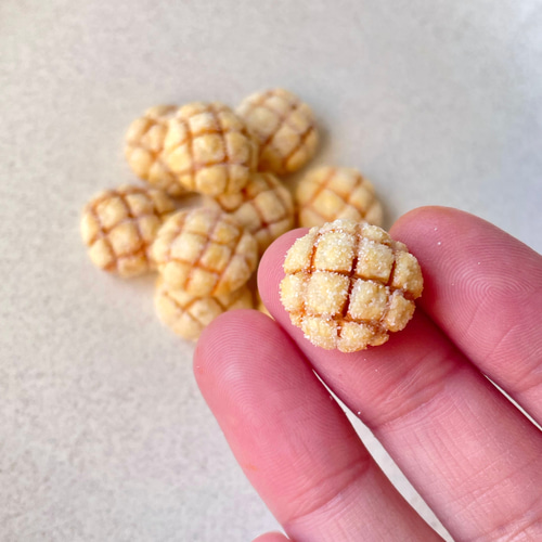 2点SET〉ミニチュアフード ザラメ付きメロンパン／夕張メロンパン