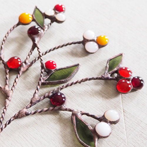 プチステンドグラス　木の実 木の実いっぱい♪ステンドグラスの冬の一輪挿し 一輪挿し・花瓶・花器