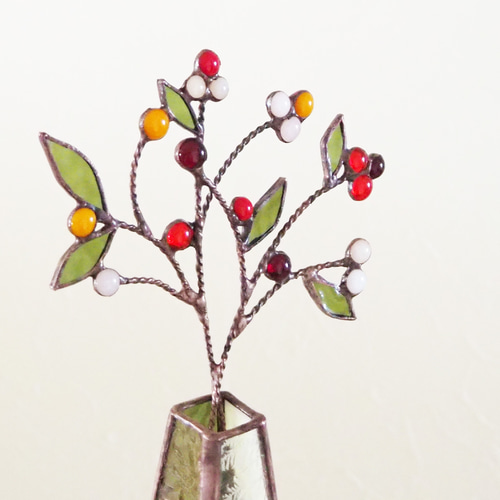 木の実いっぱい♪ステンドグラスの冬の一輪挿し 一輪挿し・花瓶・花器