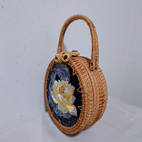 ベトナムラタンの蓮の刺繍バッグ ブルー 花柄 ハンドバッグ 高級