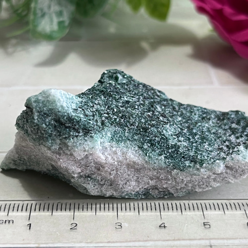 リラックス効果❁⃘*.゜ フックサイト クロム雲母 原石 ラフストーン