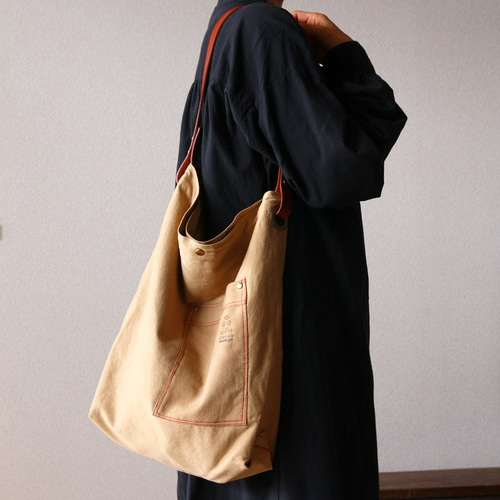 くたっとショルダー｜コーヒー染めのカフェオレ ショルダーバッグ