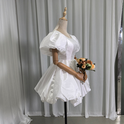 送料無料！パーティードレス ラウンドネック 編み上げ シルクタフタ