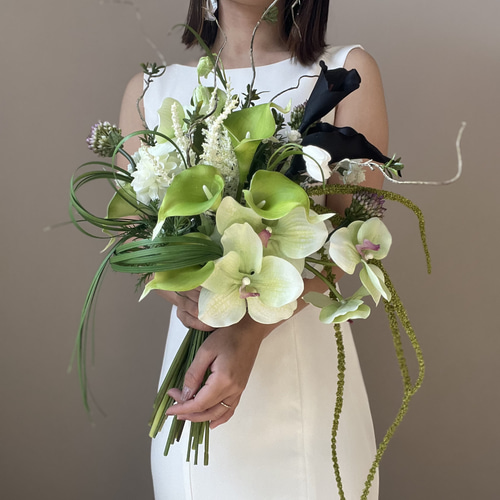 大人の抜け感枝物ブーケ/胡蝶蘭ブーケ|カラーブーケ|ウェディング