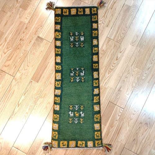 【夏の大キャンペーン】ギャッベ ミニランナー　118×47 緑　ラクダ 夏の大キャンペーン】ギャッベ ミニランナー 118×47 緑 ラクダ