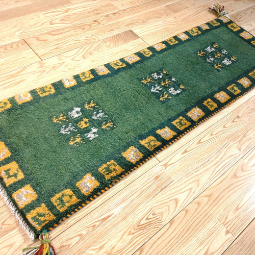 【夏の大キャンペーン】ギャッベ ミニランナー　118×47 緑　ラクダ 夏の大キャンペーン】ギャッベ ミニランナー 118×47 緑 ラクダ