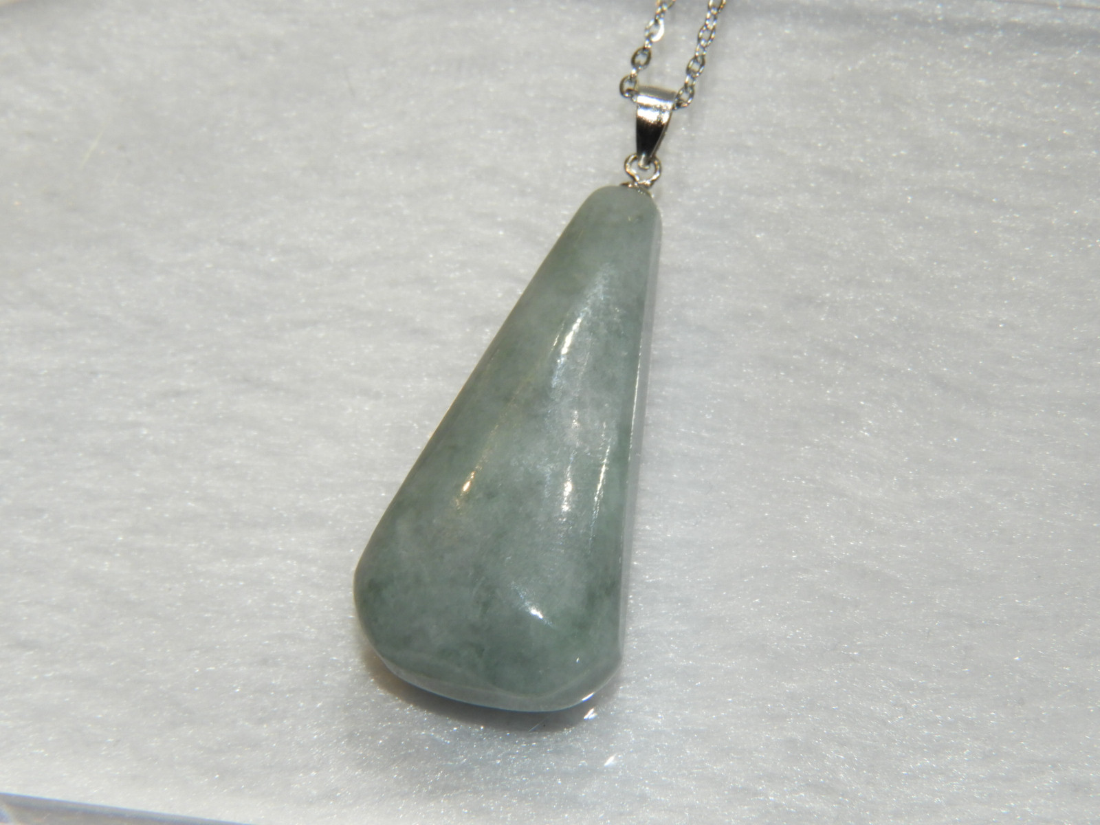 高品質！ナチュラルジェイド！糸魚川ヒスイペンダントトップ！メイドイン＆フロムジャパン　天然石１３１