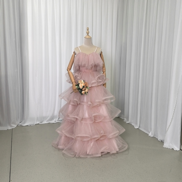 送料無料！カラードレス 薄桃色 ロング 柔らかく重ねたチュール