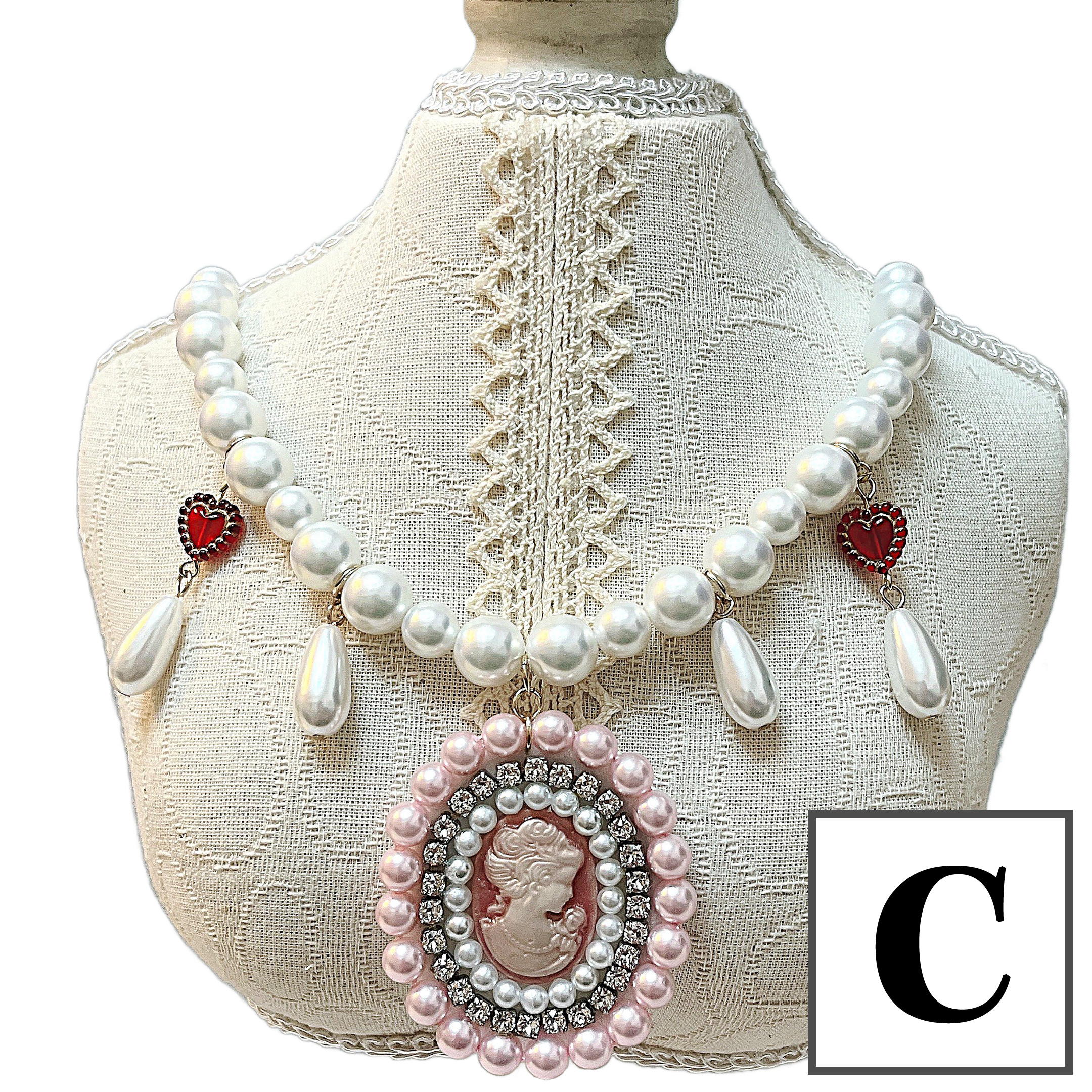 【1月分：受注制作】おすましレディネックレス