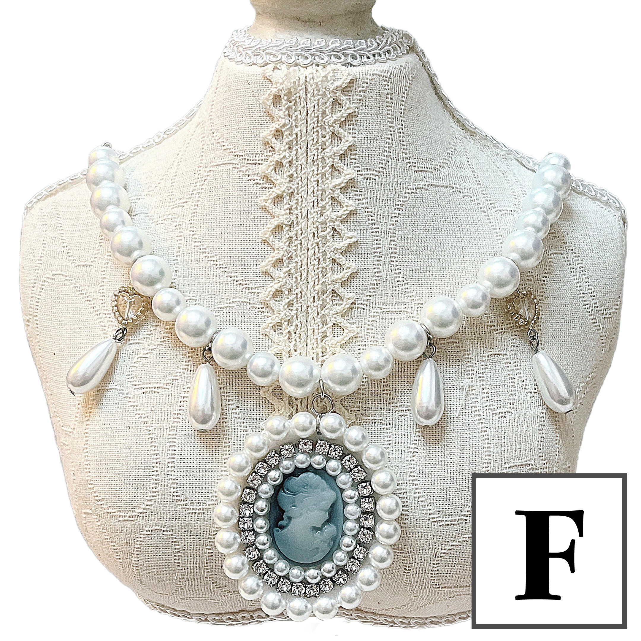 【1月分：受注制作】おすましレディネックレス