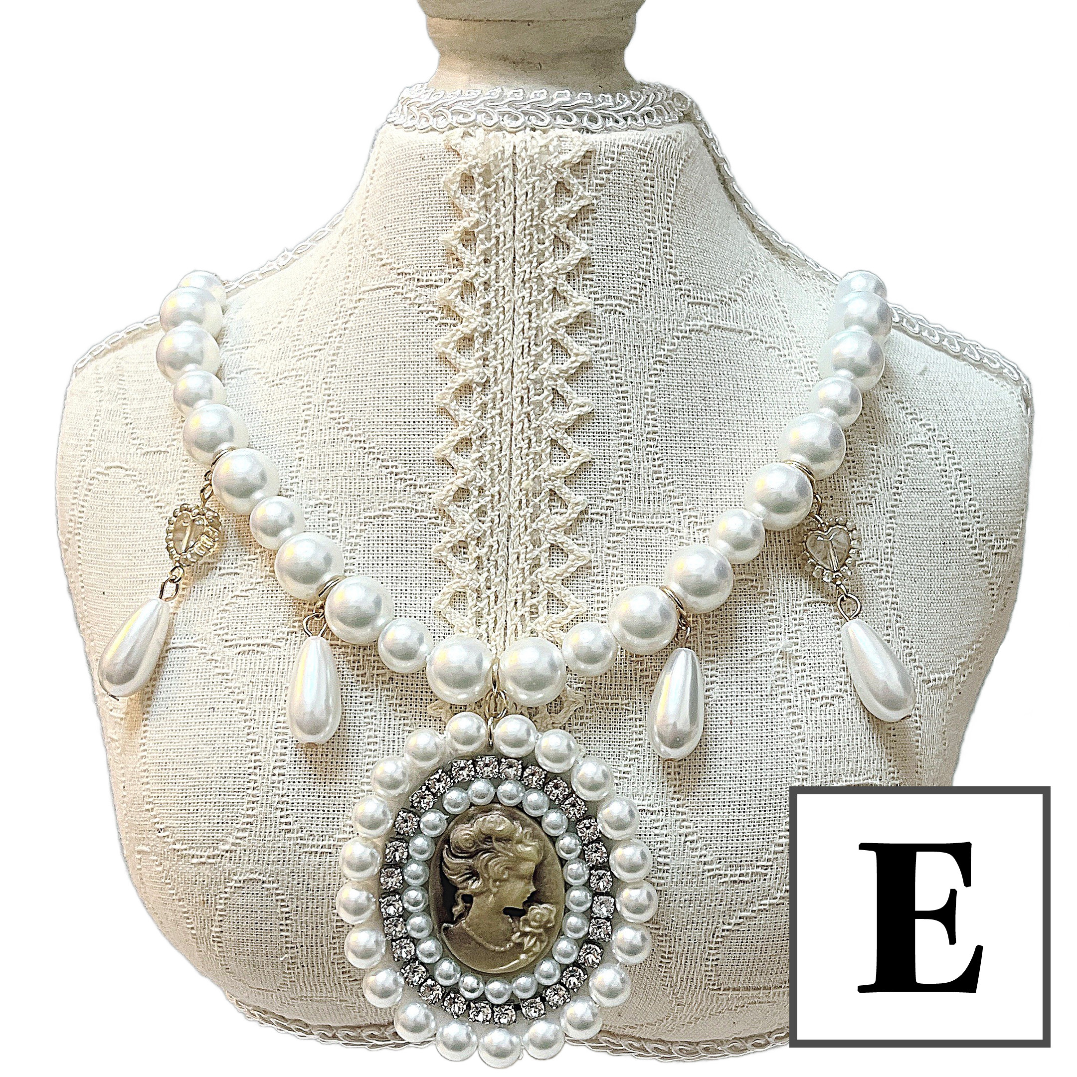 【1月分：受注制作】おすましレディネックレス