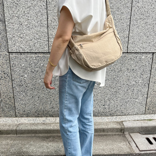 フリルハンドルがオシャレ！大人可愛い2WAY ショルダーバッグ