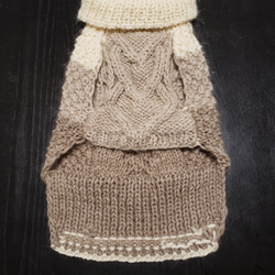 犬服♪(Lサイズ)ハート模様のざっくりとした手編みワンピース(リード通し穴有り) 4枚目の画像