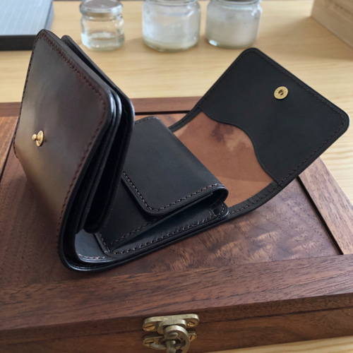 SLOW&CO シェルコードバンミニ財布 2023年 プレミアム ファスナーミニウォレット ボルドー シェル