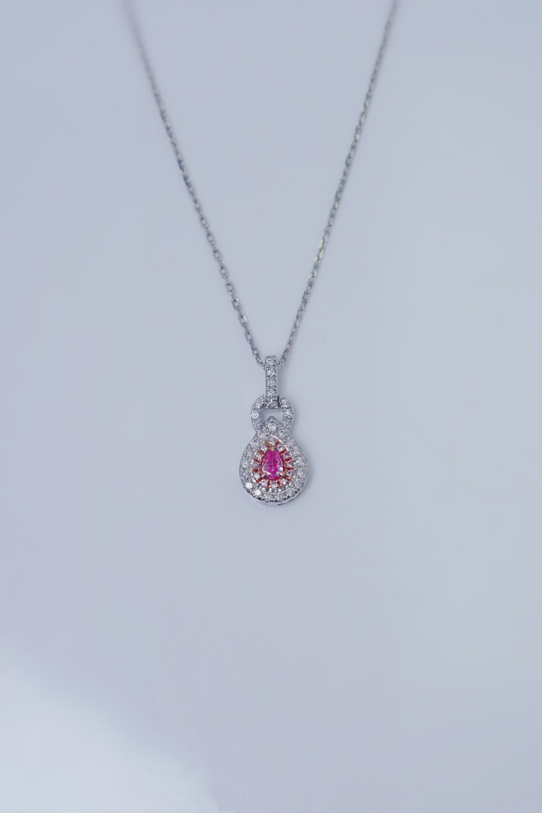 ピンクダイヤモンド付きペンダントk18