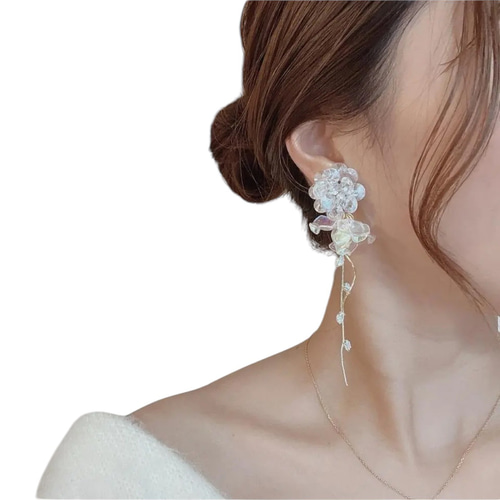 大人気！クリアフラワーのキラキラピアス、イヤリング ウェディング