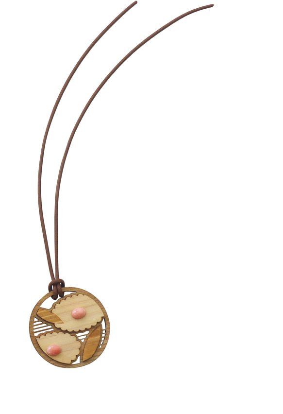 大切な人のまさかに備える宝石珊瑚木彫りネームペンダント「優 」亀 4枚目の画像