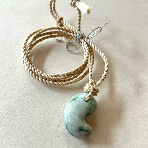 【1点限り】精麻と古代樹たちのころっと勾玉ブレスレット 精麻と古代樹たちのブレスレット【杜の精霊】 1点限り】精麻