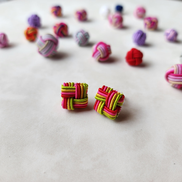 受注生産 完成品】水引アクセサリー☆結び～Square～ShockingP