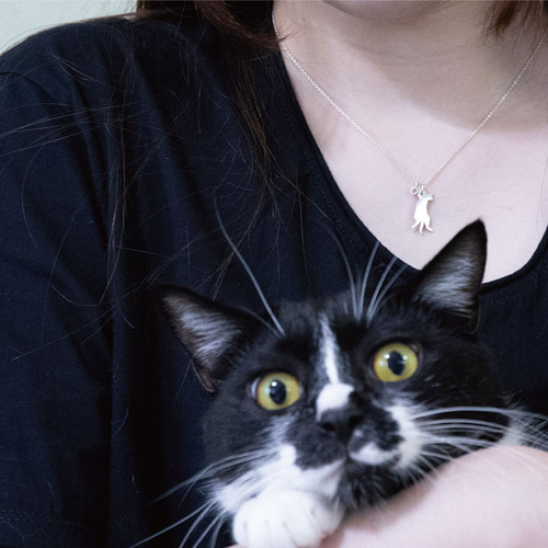受注生産】選べる誕生石 宝石であそぶ猫のネックレス K18 保護