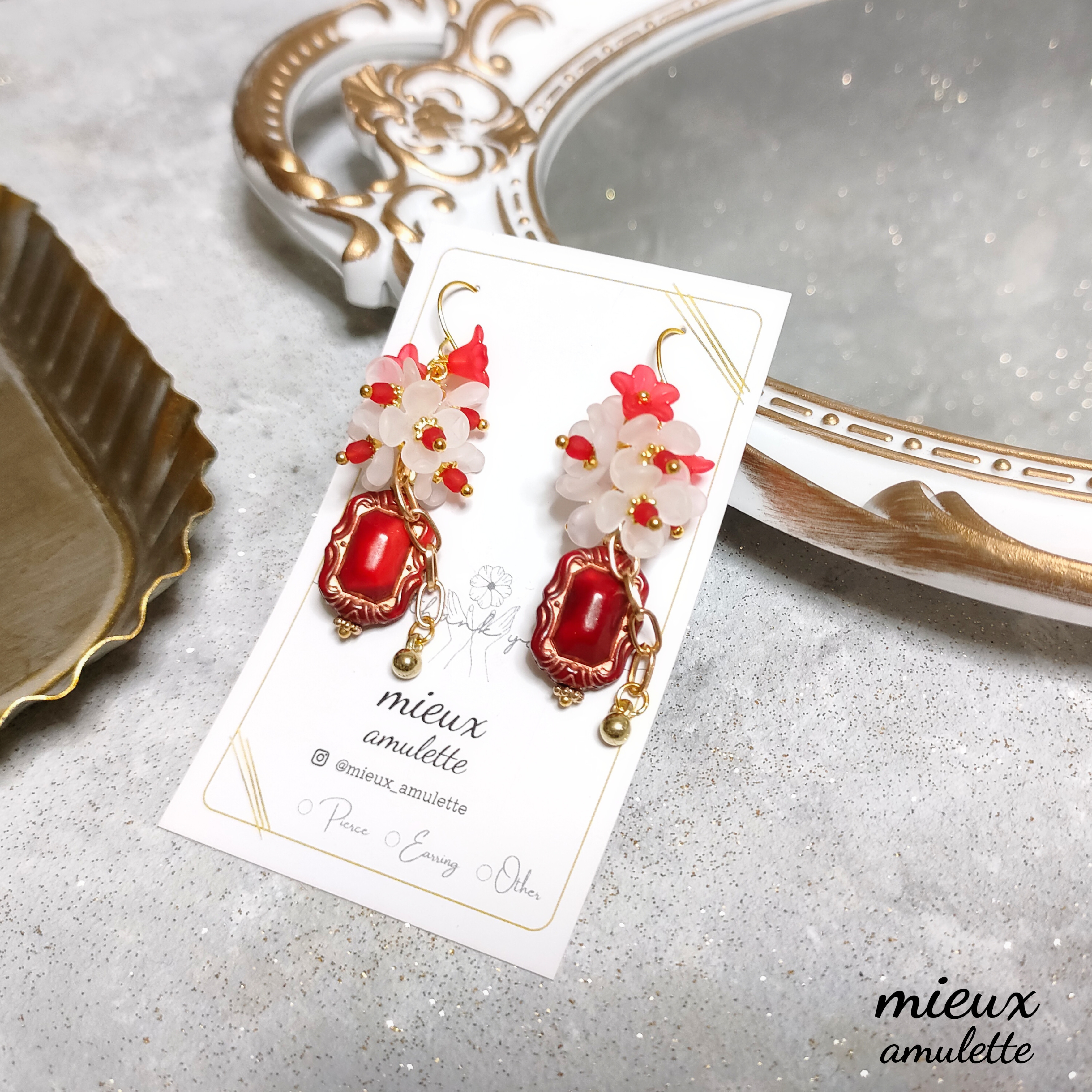 赤 レッド フラワー ピアス イヤリング 1点物アクセサリー 推し活