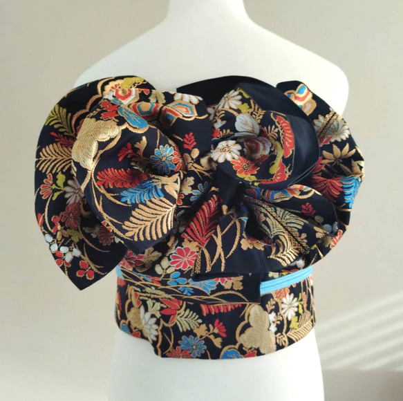 胡蝶の舞　振袖用　変わり結び　作り帯付け帯　胴巻き〜90cm　正絹　シルバー Amazon.co.jp: お太鼓系変わり結び 桃源郷 作り帯付け帯 振袖用