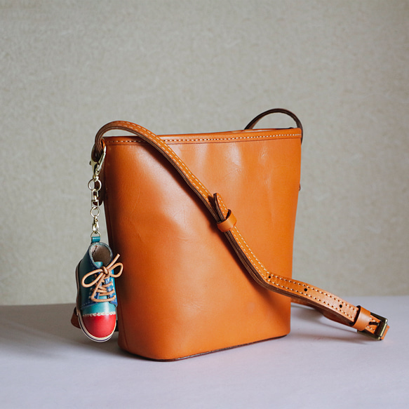 可愛い靴本革バッグチャーム ネコチャーム 革 バッグチャーム キーリング プレゼント 7枚目の画像