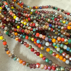 1連 3mm×2mm キラキラ 多面 ガラス ビーズ カラフル 1枚目の画像