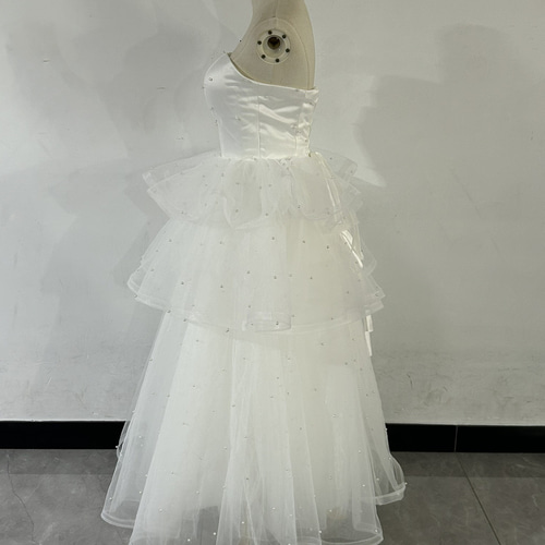 抜群のおしゃれ見え ウエディングドレス キラキラパールの