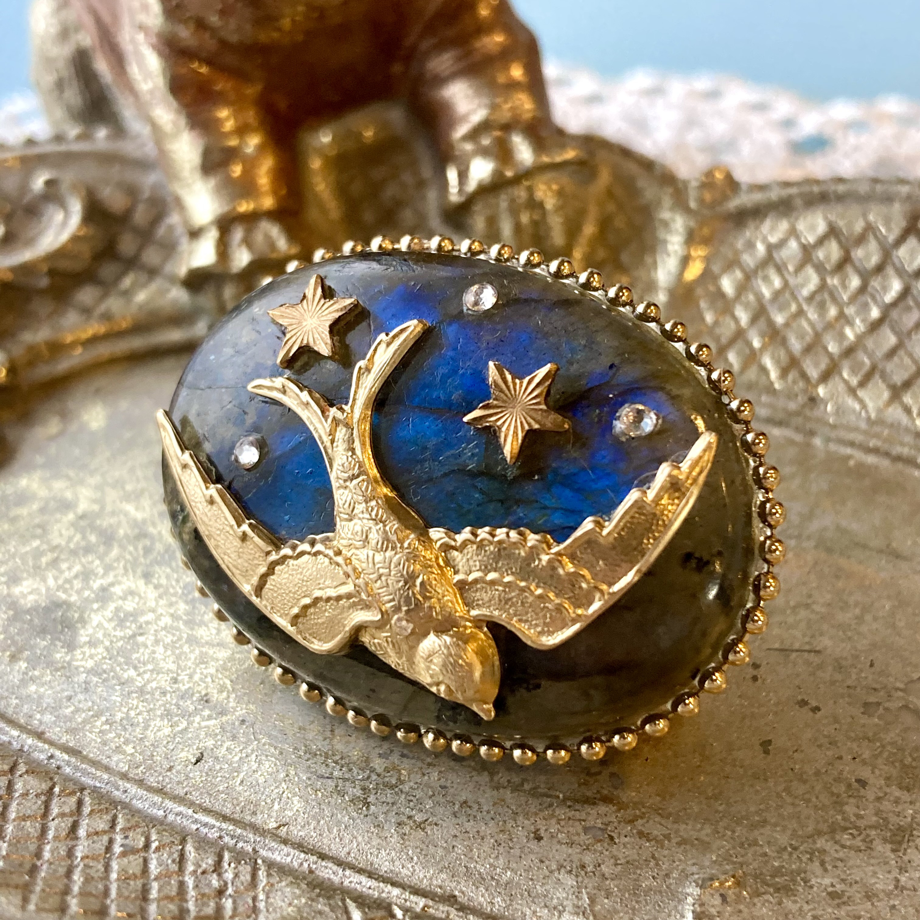 ✤ラブラドライト 燕と星の帯留め✤