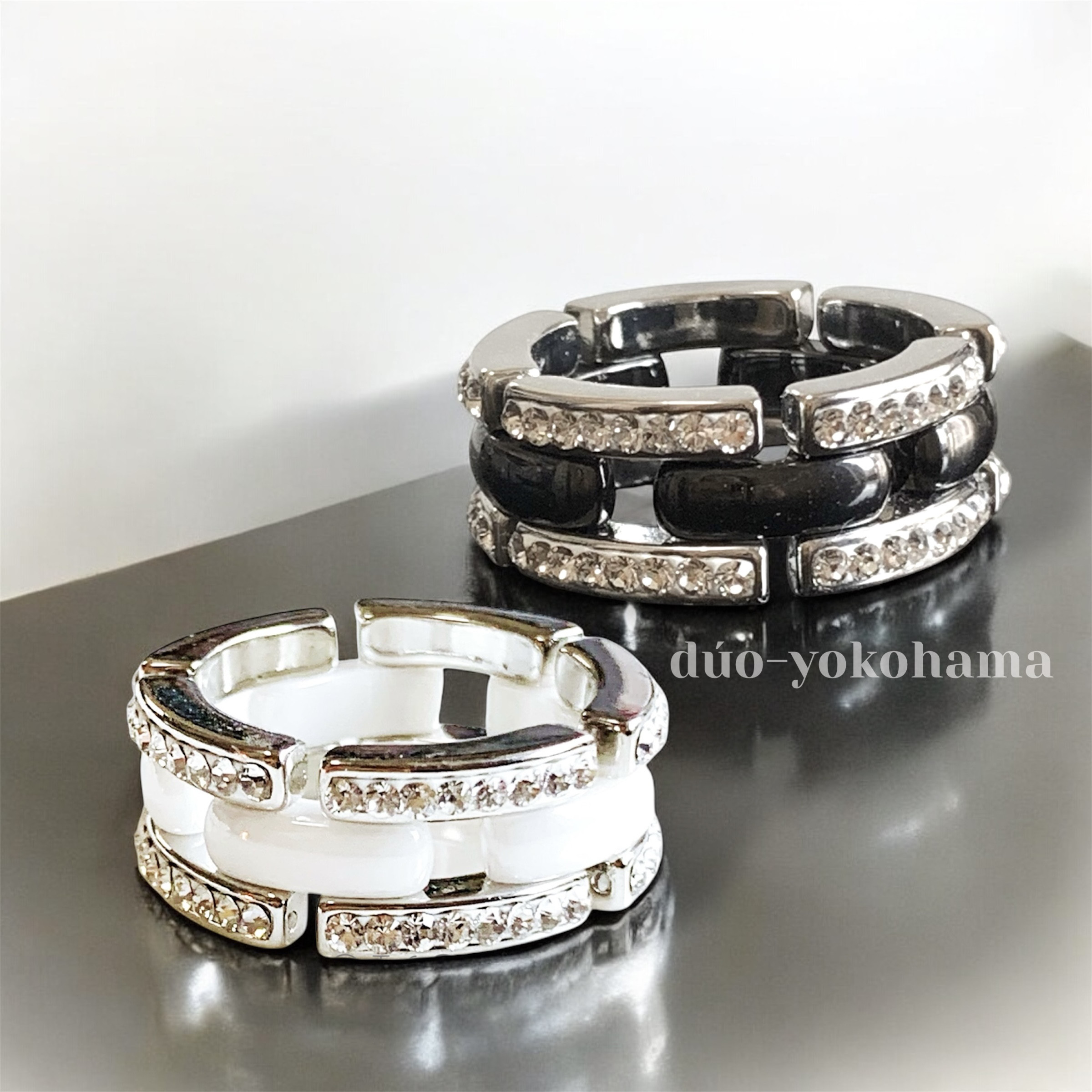 【送料無料】ハンドメイド　セラミックリング　ブラック　ホワイト　デザインボリュームリング