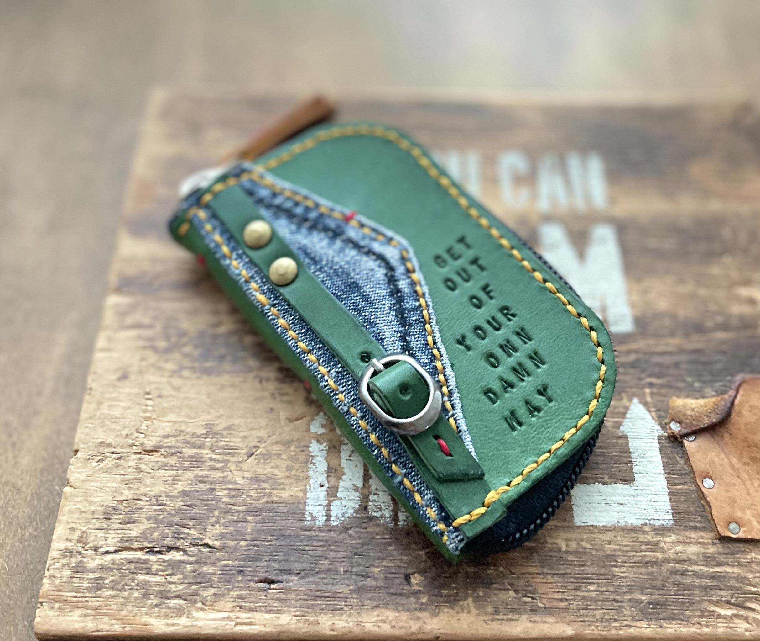 イルビゾンテ キーケース スマートキー ケース グリーン レザー