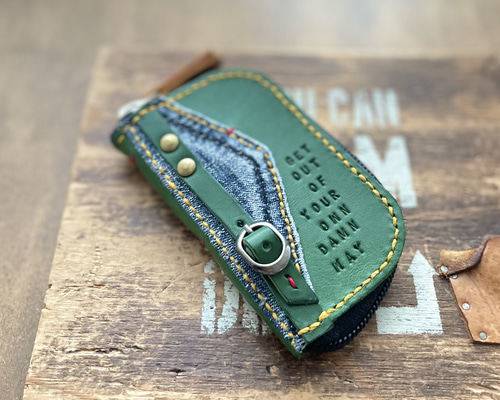 新品★イルビゾンテ キーケース スマートキー 小銭入れ カードケース 本革 緑 IL BISONTE イルビゾンテ キーケース 6連 キーリング付き