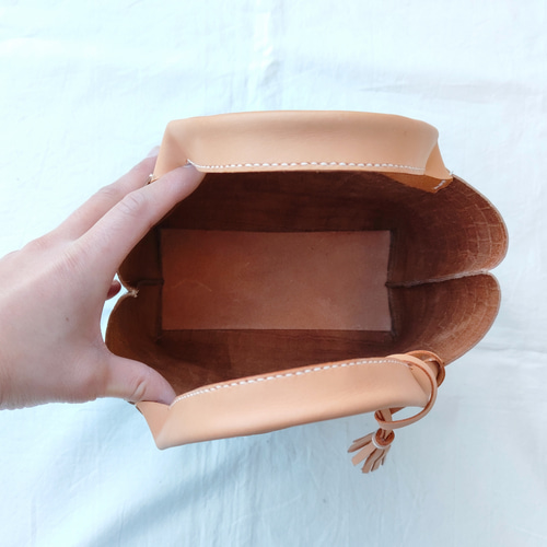 クロコ】手縫いのミニトートバッグ（本革/シンプル/メンズ