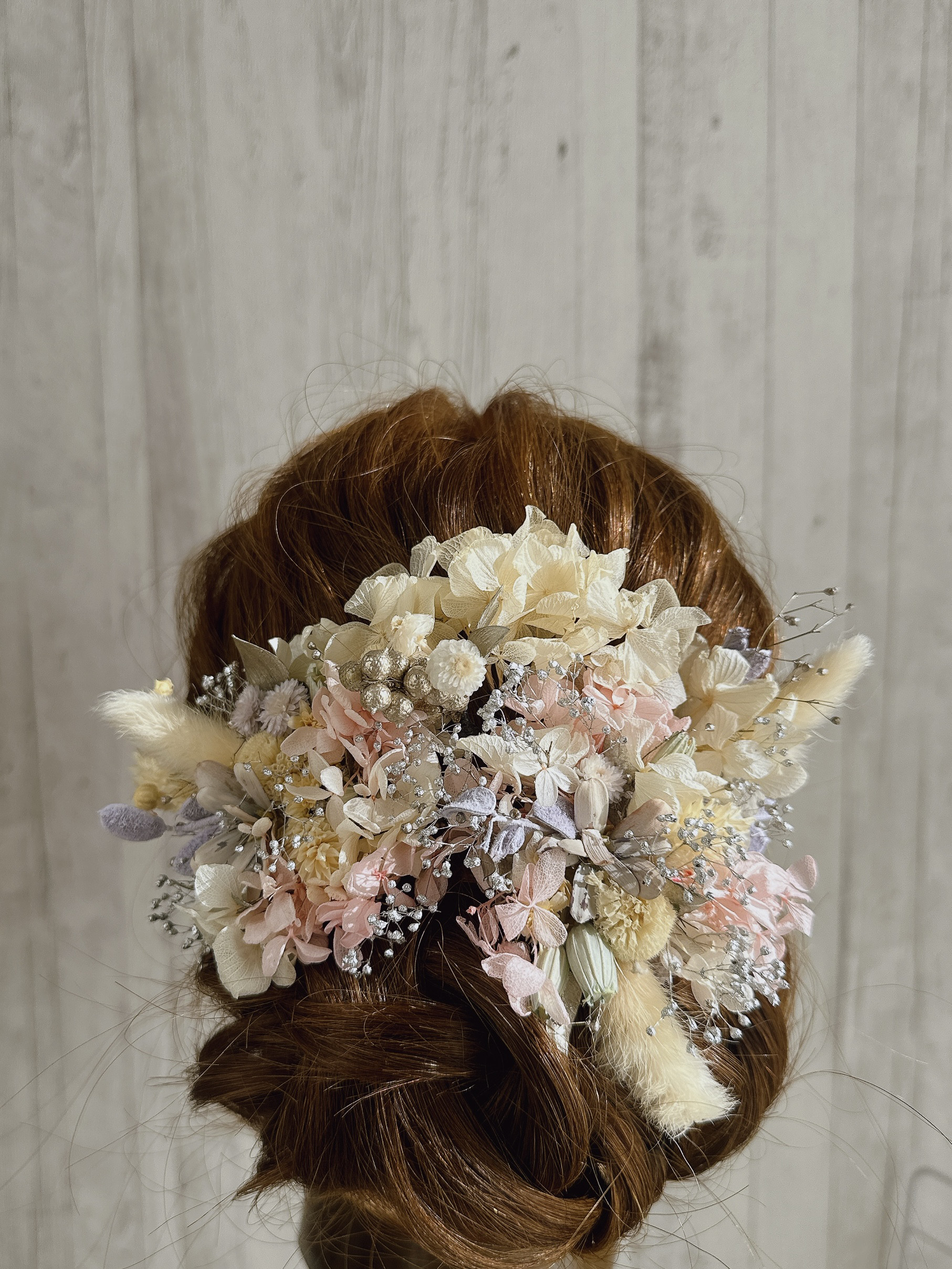 パステルカラーのドライフラワーのヘッドドレス
