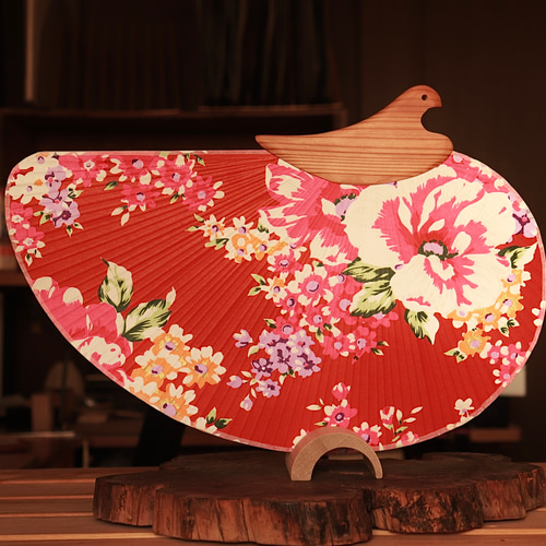 台湾/台湾花布紙】江戸仕立て都団扇千鳥型(千鳥うちわ) 伝統工芸品