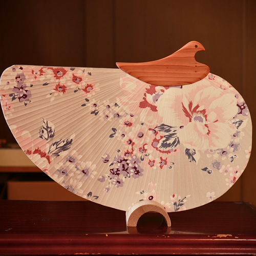 台湾/台湾花布紙】江戸仕立て都うちわ千鳥型(千鳥うちわ) 伝統工芸品