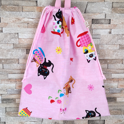 大きめお着替え袋 50cm×40cm・猫とティーカップ柄（ピンク）【入園入学