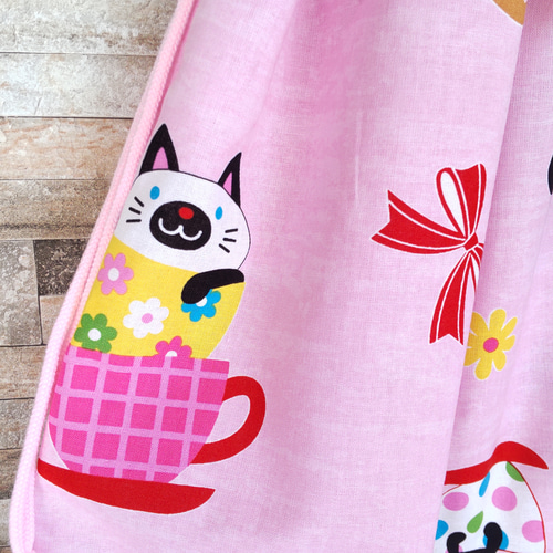 ピンク　グレー　体操着袋　お着替え袋　入学　入園 大きめお着替え袋 50cm×40cm・猫とティーカップ柄（ピンク）【入園入学