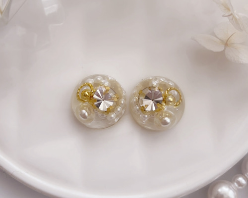 ♡送料無料♡ ビジューとパールのレジンピアス イヤリング