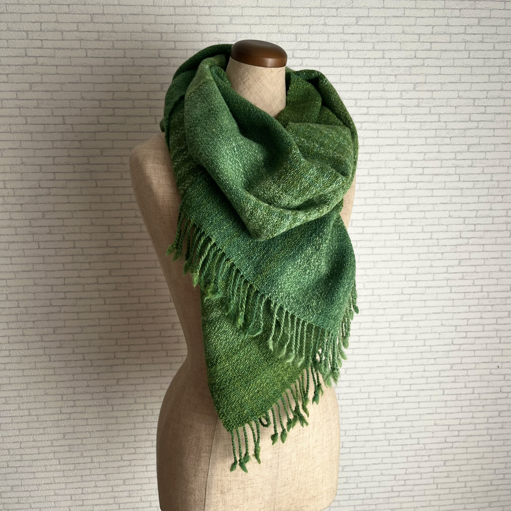 手織りマフラー　－森のおくりもの－