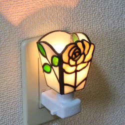 ステンドグラス　ツインローズのパネル ステンドグラス ツインローズのパネル