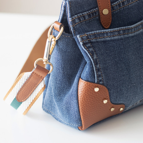 人気再販】リサイクルジーンズxレザー ユニークなボストンバッグ SDGs