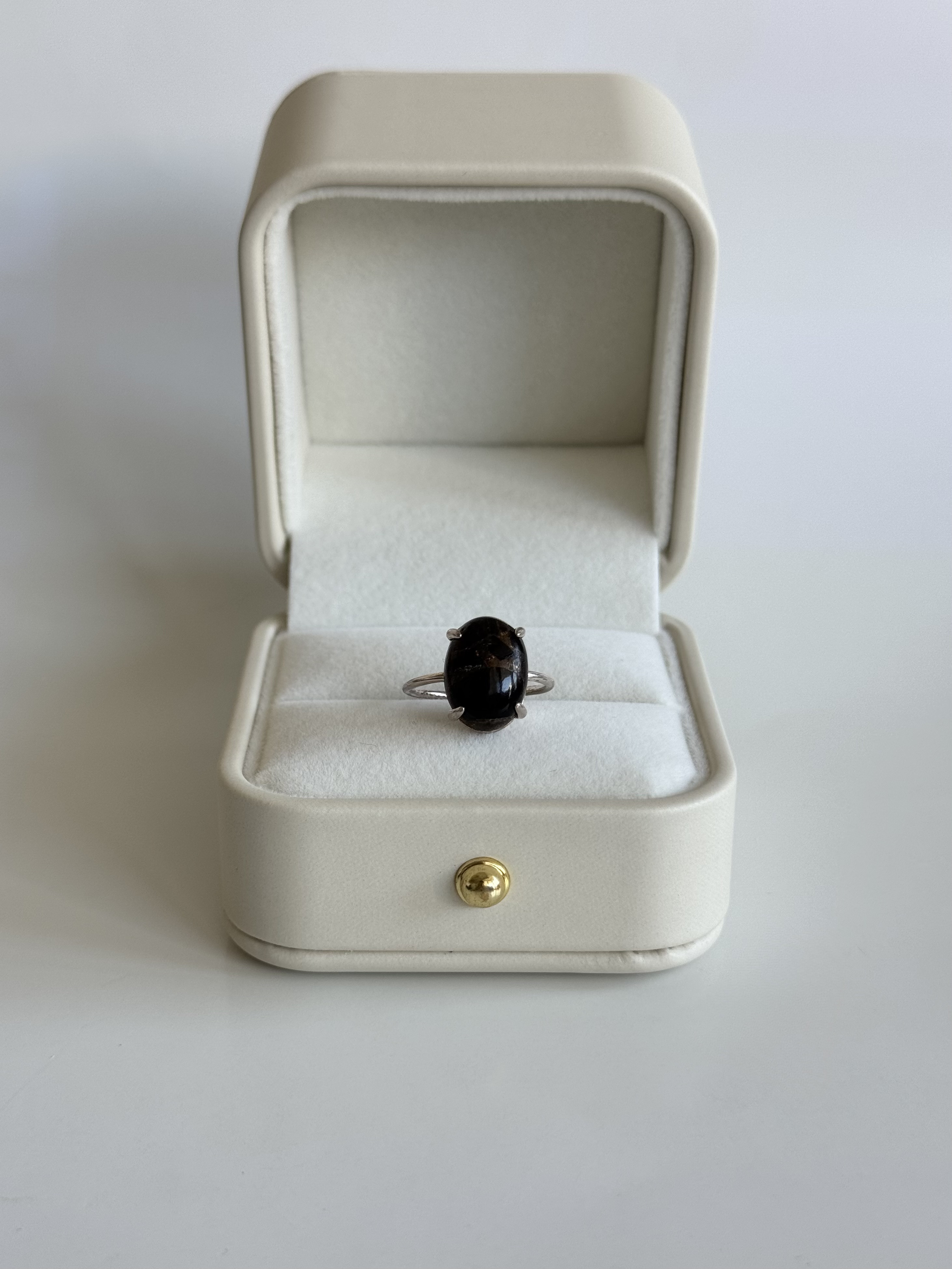 コッパーオブシディアンのオーバルカボションリング〈Silver925・18KGP〉